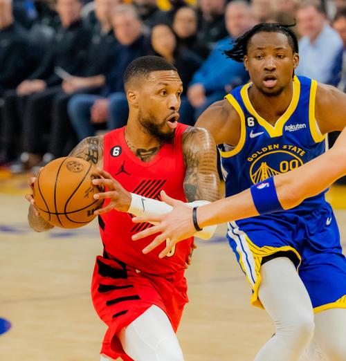 开云体育:NBA球员的传奇生涯回顾。,nba开拓者最新新闻